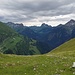 Das Wetter beruhigt sich, so,  am  Hahnleskopf machten  wir  noch  eine  Halbestunde Pause.