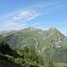 In Aufstieg zum Muttekopf,2046m, gegenüber Schwarzer Kranz und Pimig in wunderschönen Lechtaler  Alpen. 