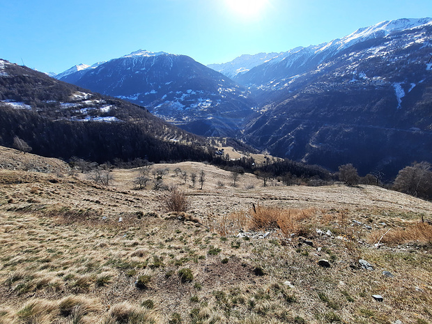Près de Loché, vue sur le Val d'Héremence.