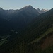 Morgenstund hat Gold im Mund, schattiger Aufstieg zur Regensburger Hütte