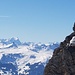 Blick von der Fulfirstlücke zum dominanten Tödi, davor der Spitzmeilen