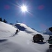 Abstieg im tiefen Schnee zur Alp Wellenberg