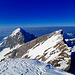 Gipfelblick über die wilde Bergwelt des Melchtals. (Da ganz weit am Horizont im Norden erahnt man einen Engel über Wendlingen schweben...)