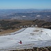 Eine Gruppe Militärs steigt über die Águila-Piste (offizielle Skitourenroute) auf.