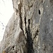 Una grande lama di roccia staccatasi dalla parete.