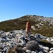 Alter Grenzpofsten (?) auf dem Grat zwischen Morras del Poyo und dem Refugio de Miramundos