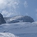 Ab etwa 2100 m wurde der Südwind immer stärker, aber mit entsprechender Kleidung ging es gut. Teilweise war der obere Teil von der Route jedoch etwas windgeschützt.