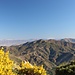 Blick nach Osten mit der verschneiten Sierra Nevada