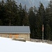 Il bel rifugio Alp de Palazi, peccato che è chiuso, si potrebbe organizzare ....