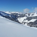 Der frischgefallene Pulverschnee sorgt für hohe Erwartungen an die Abfahrt.