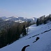 L'hiver n'a pas encore quitté la vallée entre Überzütt et Scheidegg