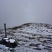 Der frisch verschneite Gipfel der Hohmad (2441m).