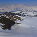 Gipfelpanorama nach NNE über den Griessgletscher zu Merezbachschije und Ritzhörner, darüber von links u.a. Tieralplistock, Dammastock und Galenstock