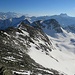 Blick vom Piz Punt Ota: links im Hintergrund Bernina