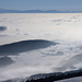 Blick auf den westlichen Tessenberg. Am linken oberen Bildrand ist der Mont Blanc (Entfernung ca. 145km) zu sehen