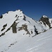 Rückblick beim Anstieg zum Mittelgipfe: der rechte hier sichtbare Gipfel ist ein Kletterberg.