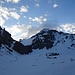 Wie das Albristhorn kann auch das Landvogtehorn bis in den Frühling hinein gemacht werden (aus dem Fildrich). Links davon das Türmlihorn (Gipfel verdeckt), Ziel meiner vorhergehenden Skitour.
