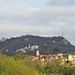 Da Broglio di Induno Olona si ha questa bella vista di Bregazzana, di Santa Maria del Monte e del Campo dei Fiori.