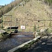 ... und die Ablaufkante des Wasserfalls von oben gesehen. Das Wasser wird seit 1863 über einen künstlichen Kanal hierher geführt.