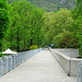 über diese lange Brücke erreiche ich das Ufer des Ticino