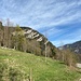 P1126m befindet sich bei der Antenne. In den oberen Felsbändern verläuft die [viafe15735 Via ferrata du Tichodrome].<br /><br /><br />