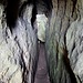 Links befindet sich die Schwedenhöhle. 