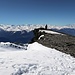 Vom Gipfel hat man einen Blick auf die gesamten Walliser Alpen.
