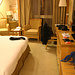 Tag 2 (2.5.):<br /><br />Um 2 Uhr morgens lokaler Zeit erreichte ich endlich totmüde mein Hotelzimmer in المنامة (Al Manāmah).