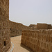Tag 3 (3.5.) -  قلعة البحرين (Qala‘ah al Baḩrayn):<br /><br />Der Eintritt zur Festung ist frei und man kann auf einem Rundgang durch die renovierte Burgruine spazieren. Ausser mir waren nur einige indische Touristen dort.