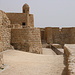 Tag 3 (3.5.) - قلعة البحرين (Qala‘ah al Baḩrayn):<br /><br />Die Portugiesen unterwarfen Bahrain im 16. Jahrhundert und kontrollierten von 1521 bis 1602 mit ihren Schiffen und einigen Befestigungsanlagen entlang der Küste den Seehandel im Persischen Golf. Im 16. Jahrhundert wurde an der Stelle, wo sich ein kleiner Hügel befindet, auf Ruinen der Dilmunzeit ein grosses portugiesisches Fort errichtet.