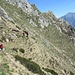E alla fine eccolo qui il percorso vincente: l’esile traccia che sembrava scendere, ci porterà invece ad incrociare il giusto canalone da risalire verso la cima.