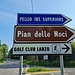 <b>A partire da Arogno devo affrontare la ripida strada a tornanti, che passando dalla Dogana di Valmara conduce al Pian delle Noci. La supero brillantemente in soli 20 minuti, grazie anche allo scarso traffico. </b>