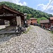 <b>Molto frequentata è pure la località di Erbonne (955 m). Presso il grande lavatoio conto una ventina di mtb. Pare che prossimamente il sentiero che collega Orimento ad Erbonne subirà un importante ripristino che lo renderà percorribile anche alle mtb.</b>