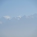Blick zum Everestmassiv (Everest 8848m mit Windfahne links) vom Pattale Everest View Point aus im leider ziemlich dunstigen Morgenlicht