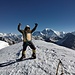 Mountain Guide Pemba Tamang kurz vor 8 Uhr auf dem Mera Central Peak 6461m. Franz und Pemba waren am 26.4.2022 die erste Seilschaft, die den Gipfel erreichte. Dieser Trekkinggipfel war für den 6-fachen Everestbesteiger lediglich ein etwas längerer Morgenspaziergang. 