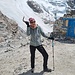 Gefunden beim Mera La Base Camp auf 5200m: Das Horn eines jungen Yaks. Ein originelles Souvenir von Rita für Werner. 