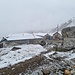 Leichter Schneefall in Khare am Nachmittag des 26.4.2022