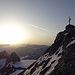 Sonnenaufgang am Clariden-Gipfelkreuz - das will man immer wieder erleben!