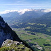 Tiefblick vom Spitzbüel ..