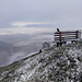 Rast mit grauer Aussicht