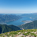 Pizzo di Vogorno (2.442 m): Man überblickt den gesamten Lago Maggiore