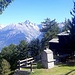 Chalet de Schene Boden (bel endroit...ma foi oui !). Au fond le Bietschhorn (3934m) 