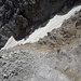 Einstieg in die Abstiegsrinne auf rund 2.645 Meter Seehöhe. Der weiche Schnee bereitet keine bis wenig Probleme.