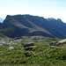 Gipfelkette nach der Cata di Madei, links der See bei P. 2137