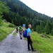 La sterrata chiusa al traffico che in 1.5km porta a Vacarisc di Fuori 