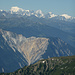 Aussicht vom WNW-Rücken nach SW: über dem Illgraben von rechts u.a. Aiguilles du Tour, Aiguille du Chardonnet, Aiguille Verte und Mont Blanc...