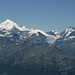 Aussicht vom oberen WNW-Grat nach SSW: von links Weisshorn, Zinalrothorn, Obergabelhorn, Dent d'Hérens, Dent Blanche und Grand Cornier