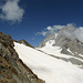 Kurz vor dem Bietschjoch (links oben), wo ich zum Bietschgletscher (rechts unten) abgestiegen bin, darüber links der Schafbärg, rechts das Bietschhorn mit N- und W-Grat