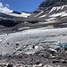 Blick über einen Gletscherrest (nicht mehr mit dem Wildstrubelgletscher verbunden) zu Schwarz-, "Antennen"- und Rothorn