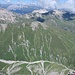 Tiefblick ins Val Curtegns über 1000 Meter tiefer